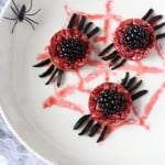 These delicious spooky spiders are the perfect fun and scary treat for your little one’s Halloween party, and they’re really easy to make. Trick or treat? Good news, they’re a junk free Halloween treat!