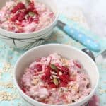 A simple but super easy breakfast for kids packed with oats, seeds, yogurt and fruit. Spend just 2 minutes prepping this tonight and tomorrow you'll wake up to this delicious breakfast perfect for Spring and Summer!