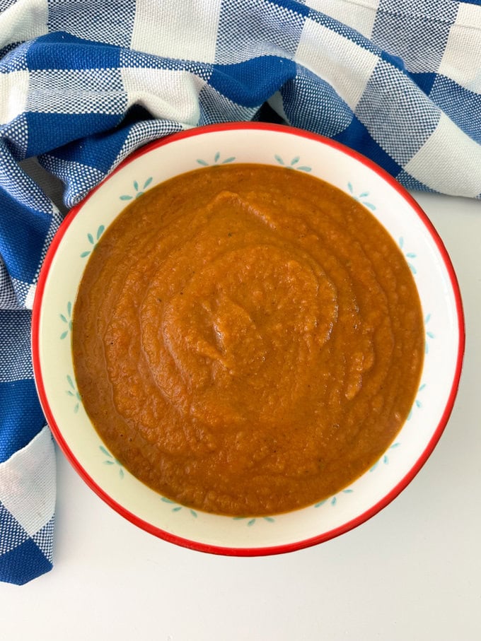 Sauce blended and ready to use.