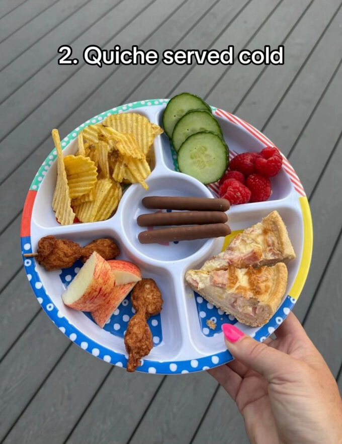 Quiche served in a midi pick plate.