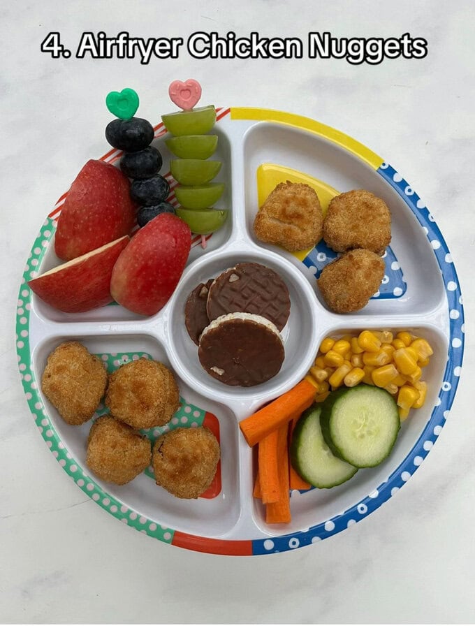 Airfryer chicken nuggets served in a midi pick plate.
